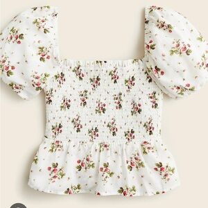 Gently worn J. Crew puff sleeve cotton top in strawberry floral. Size M.